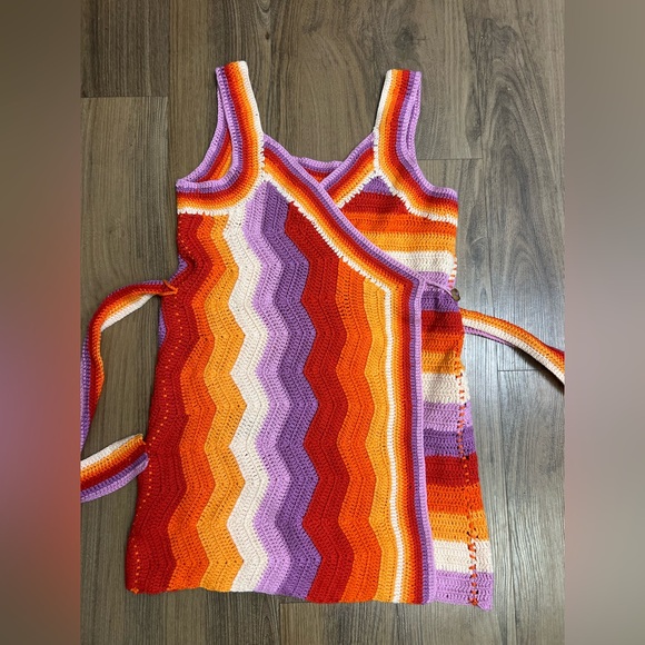 Farm Rio Anthropologie $250 Rainbow Crochet Wrap Mini Dress Hippie 60s Rainbow - Picture 6 of 9